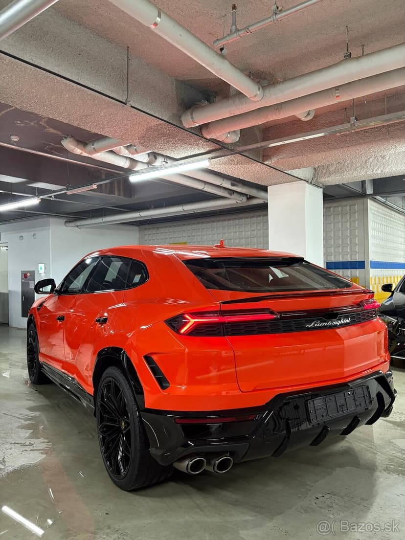 Lamborghini Urus SE