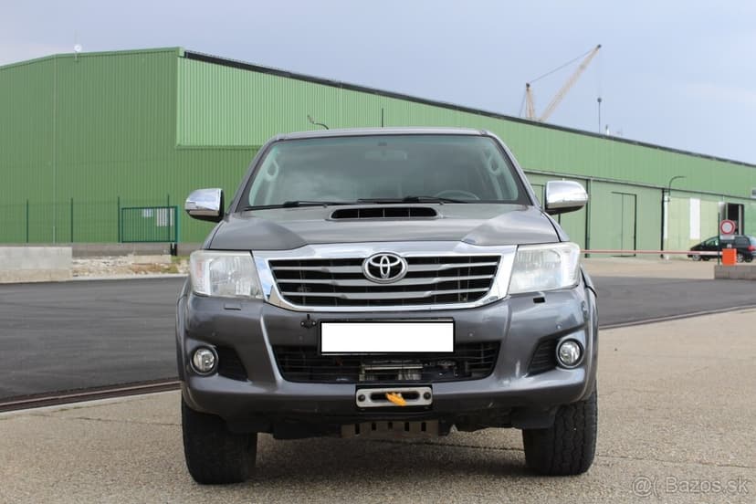 Toyota Hilux DC 3.0 I D-4D Sol A/T