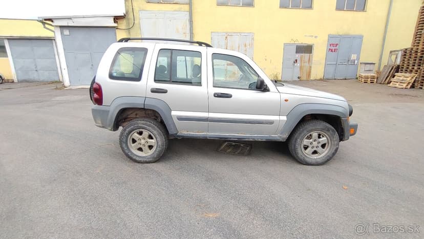 Predám Jeep Cherokee KJ 2.8 CRDi 120KW Manuál 6st