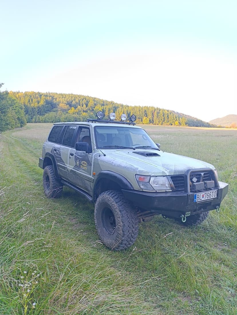 Predám Nissan patrol y61