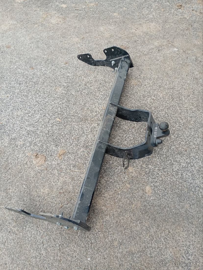 Toyota hilux ťažné zariadenia