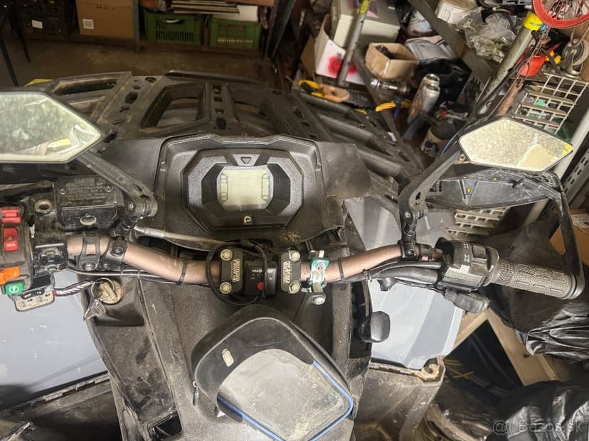 CanAm Outlander 1000 špz