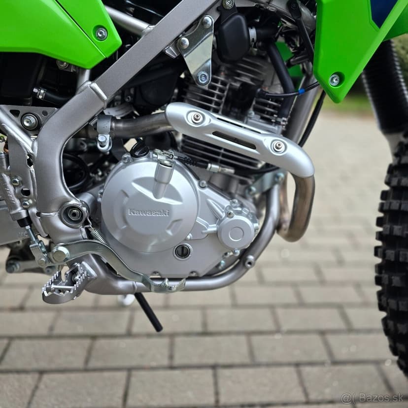 Kawasaki KLX 230R S 2026 ľahké enduro