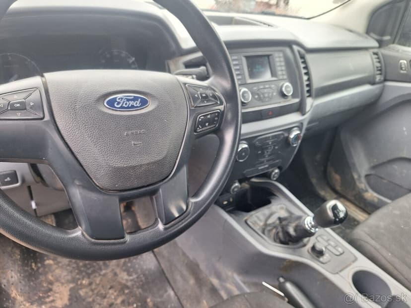 FORD RANGER 2,2 DIESEL 4X4 ROK 2018 KLÍMA ŤAŽNÉ