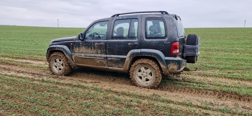 Rozpredam JEEP CHEROKEE KJ