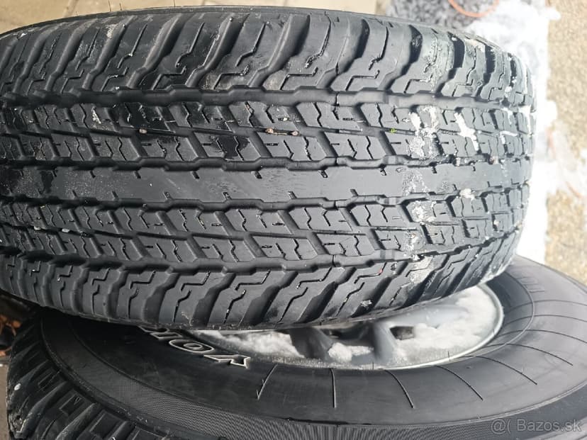 Yokohama geolandar 285/65 R17