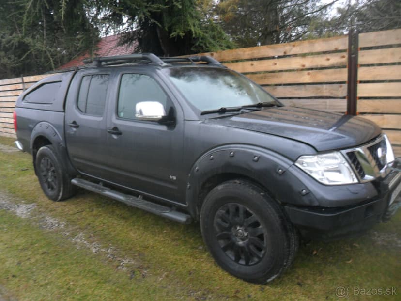 Predam Nissan Navara D40 - vada motora.
