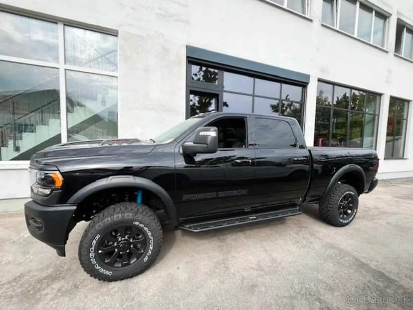 Dodge RAM 2500 POWER WAGON CREW CAB