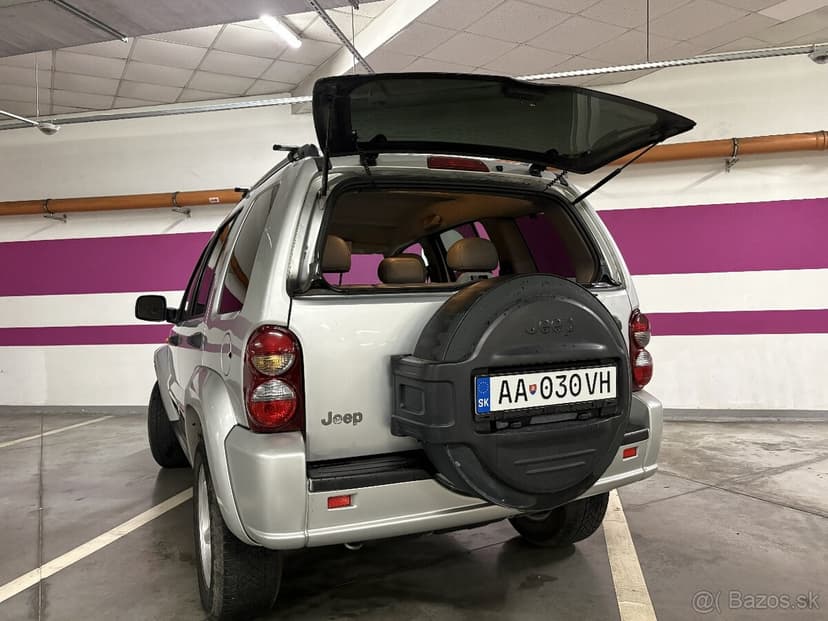 JEEP CHEROKEE 2005 AUTOMAT