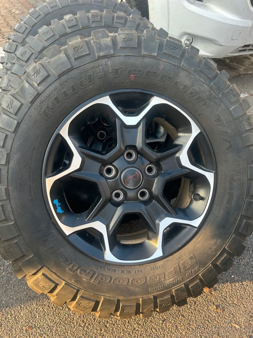Jeep Wrangler BF Goodrich 255/75 r17 Rubicon