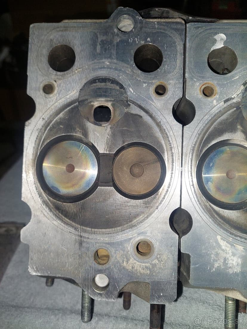 Hlava valcov z Jeep CHEROKEE XJ 2.5 TD (cena dohodou)