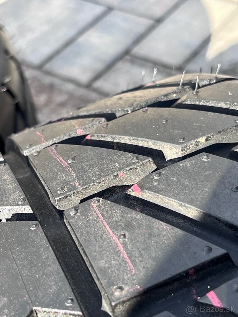 nové cestne pneumatiky maxxis