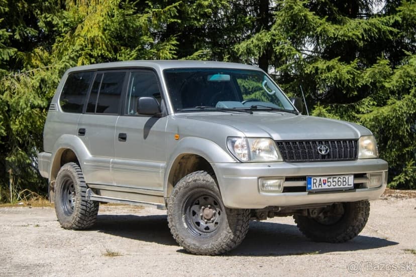 Toyota Land Cruiser.
