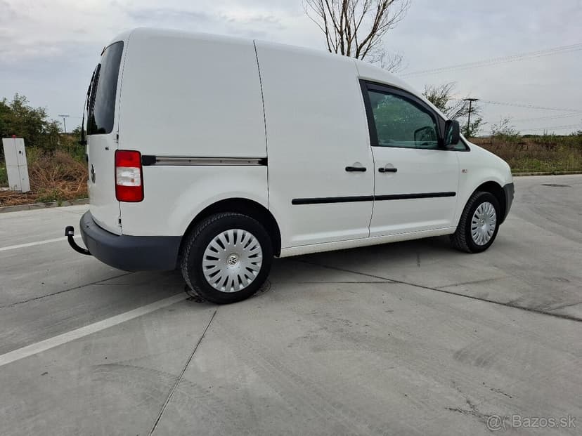 Predám VW Caddy Kasten 1,6i 75KW  r.v. 7/2007 Slovenské auto