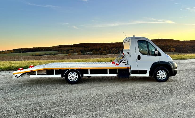 Fiat Ducato odťahovka 3.0 TDi, webasto, NAVI, temp, posteľ