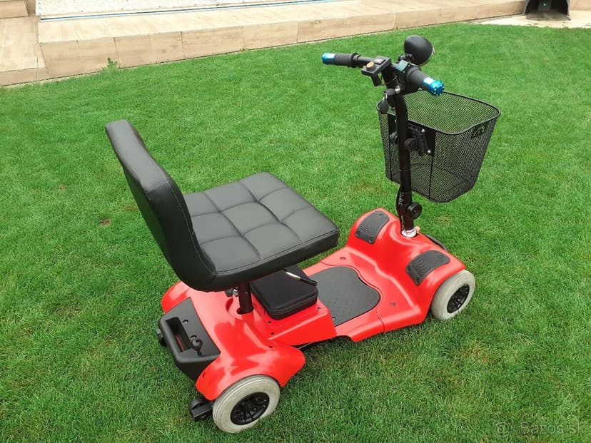 Elektrický vozík pre seniorov