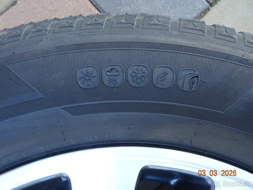 Aludisky s pneu originál - NISSAN NAVARA, 255/60-R18.