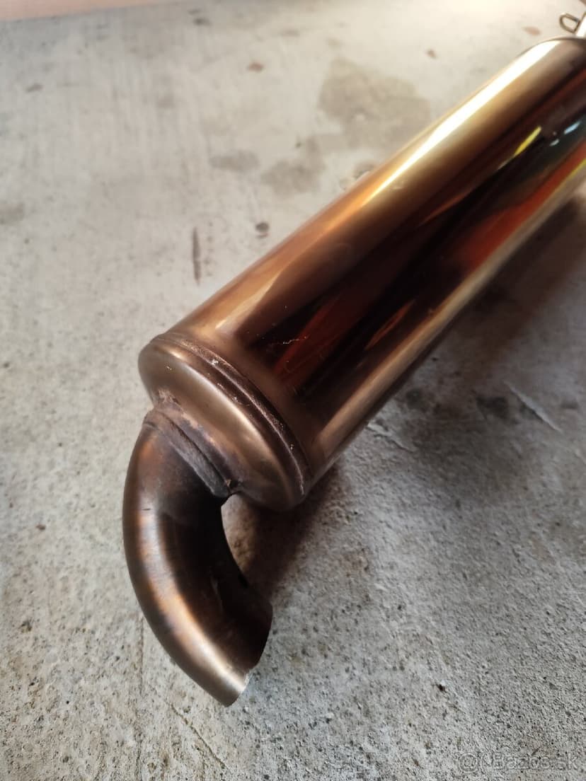 Ladený výfuk R.J.W.C, jednotka na zvýšenie výkonu R.J.W.C