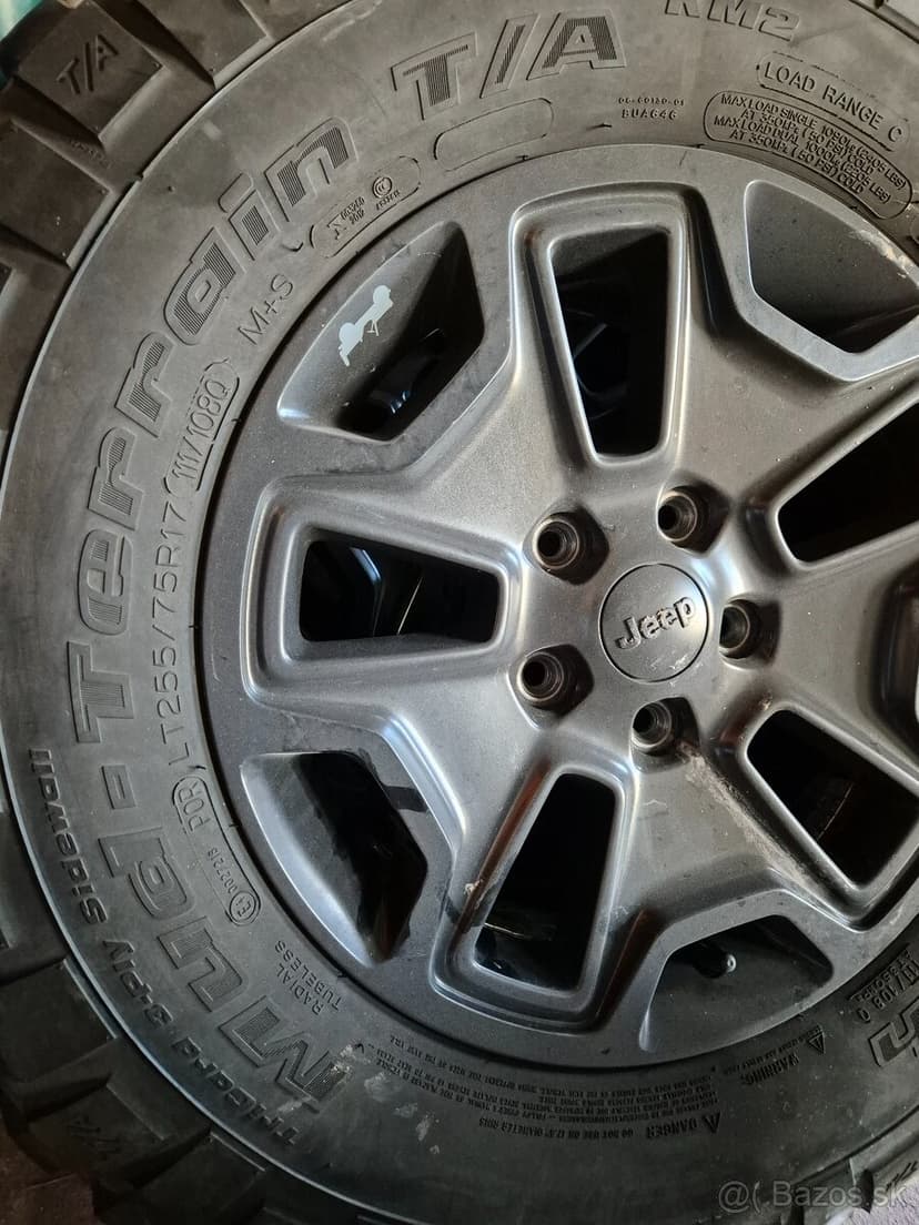 Pneumatiky na Jeep Wrangler 255/75 R17 M+S
