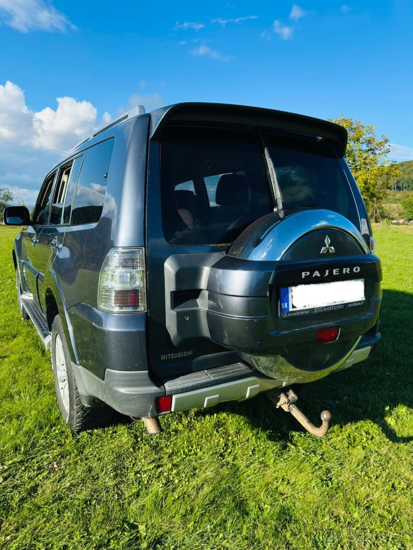Pajero 3.2 di-d 7 miestne 4x4