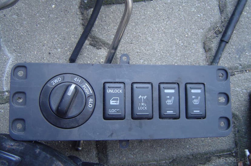 Airbagy,pásy,interier Nissan Navara D40/Pathfinder R51