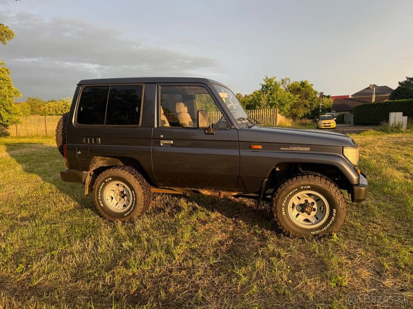 Toyota Land Cruiser 70 3.0 TD