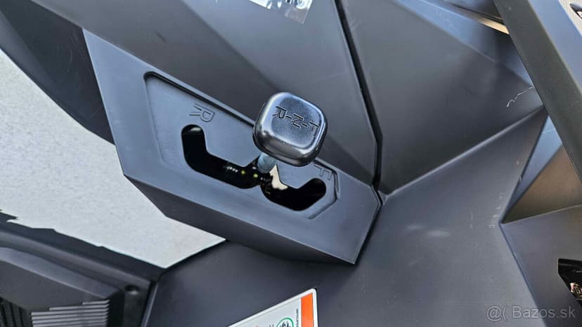 Štvorkolka APOLLO Cyber Roamer 270 čierna