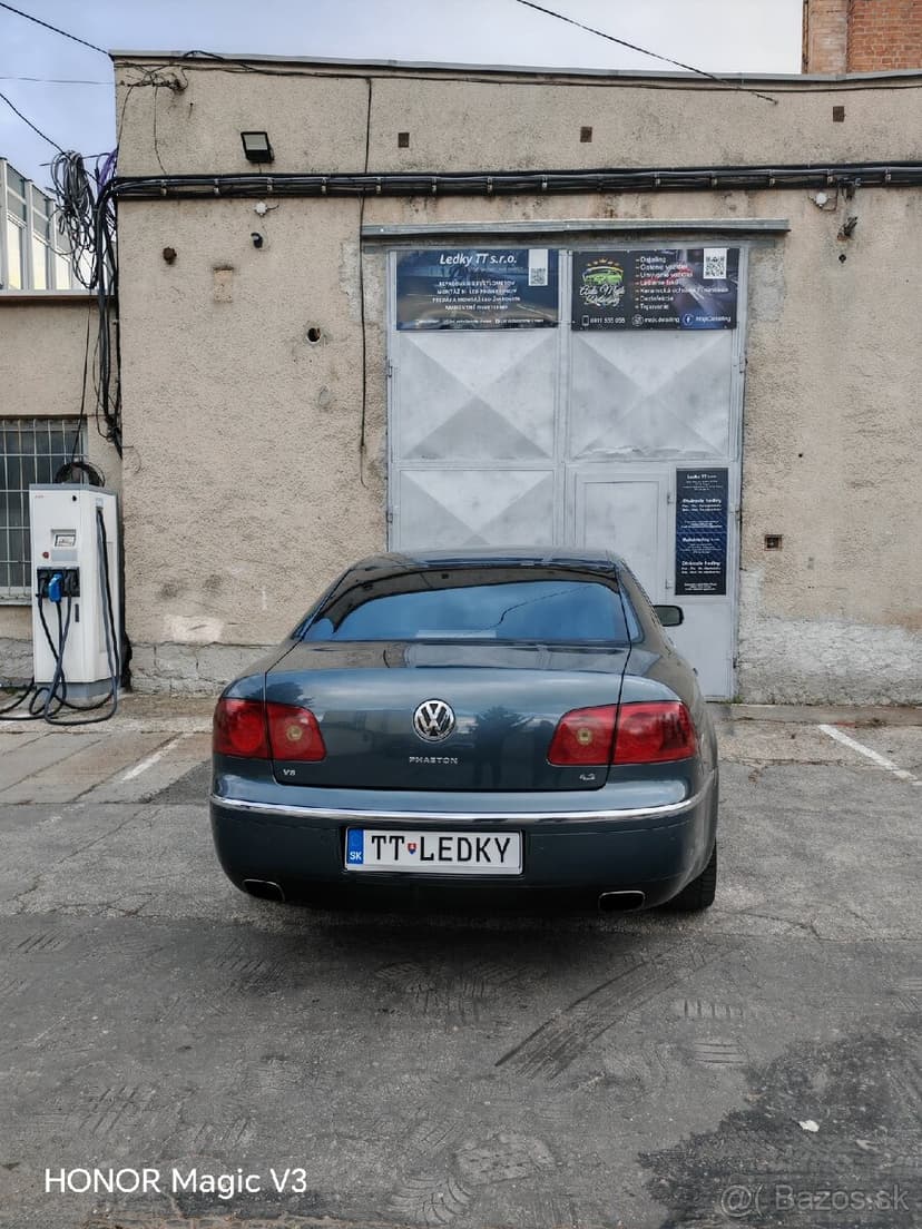 VW Phaeton 4.2 V8 6000€