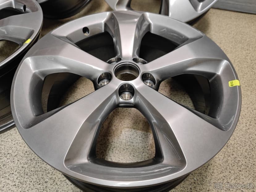 Alu kolesa 5x110 R18 orig. Jeep Cherokee Mopar