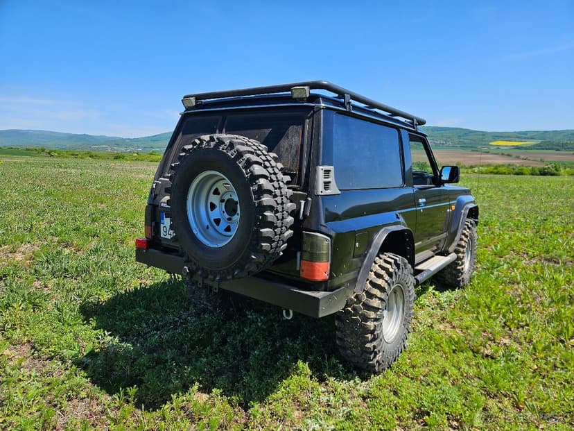 Nissan Patrol Y60