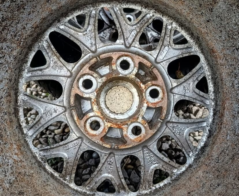 Jeep Cherokee XJ, kolesa, hlinikove disky, elektrony