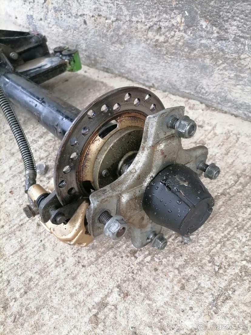 Predam zadnú nápravu na ATV