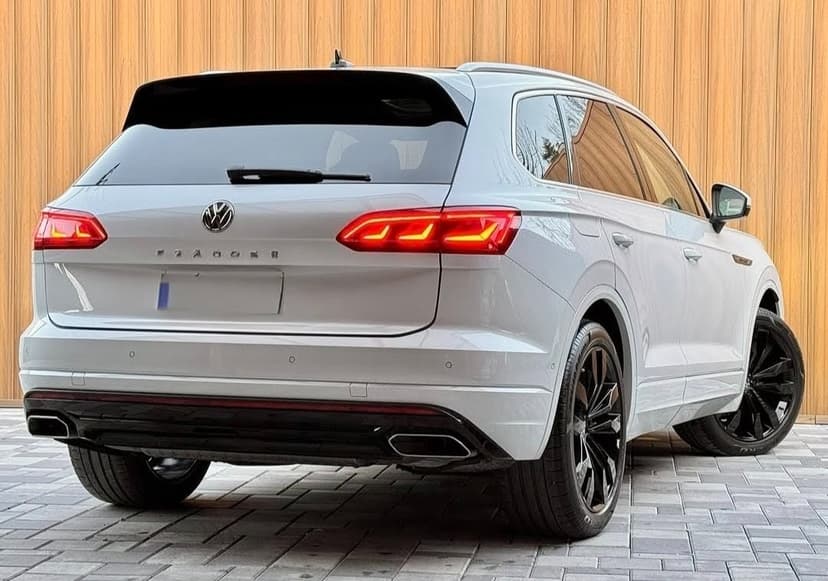 Volkswagen Touareg 3.0 V6 TDI SCR R-Line 4Motion Tiptronic