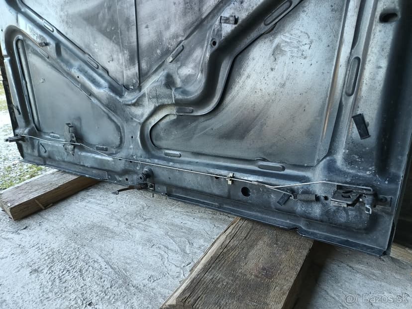 Jeep Cherokee XJ kapota