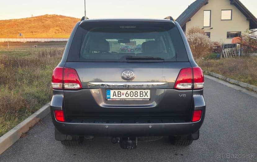 Toyota LC200 4.5 V8 Diesel