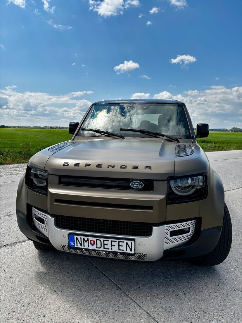 LandRover Defender