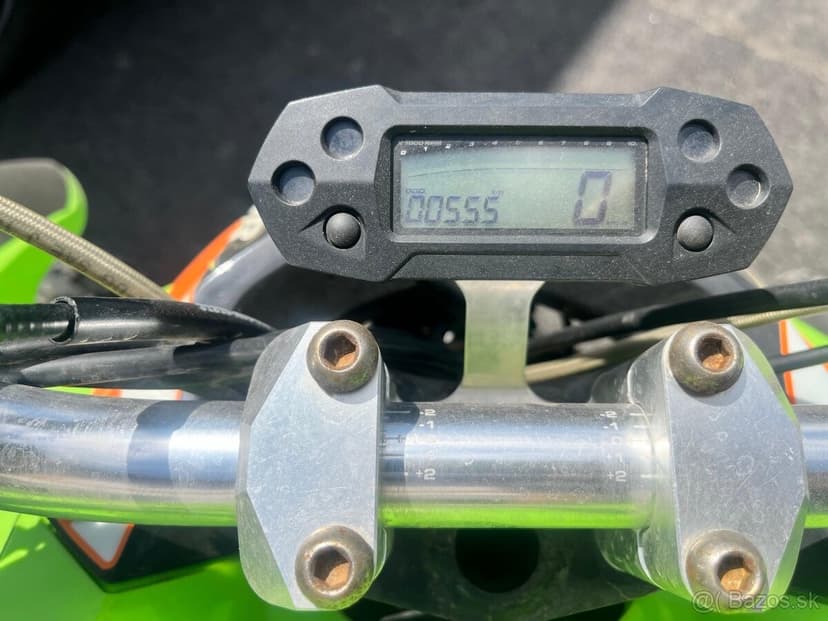 Access tomahawk 300. 555km