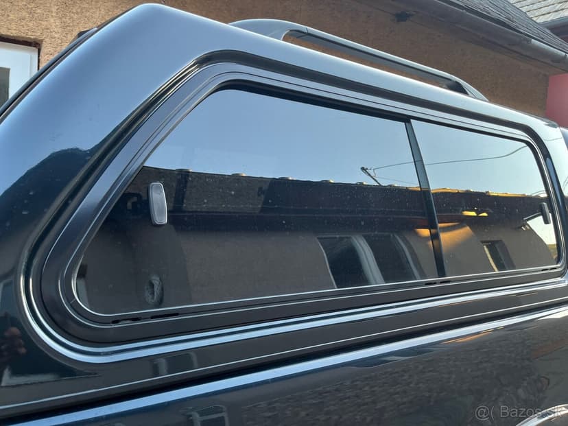 Toyota Hilux Hardtop