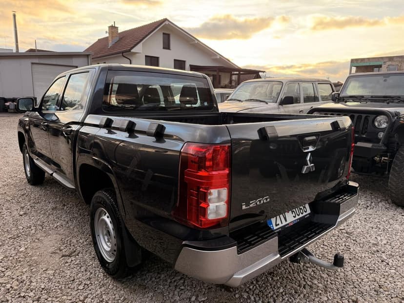 2026 Mitsubishi L200 2,4 benzin manual Predvadzacka DPH