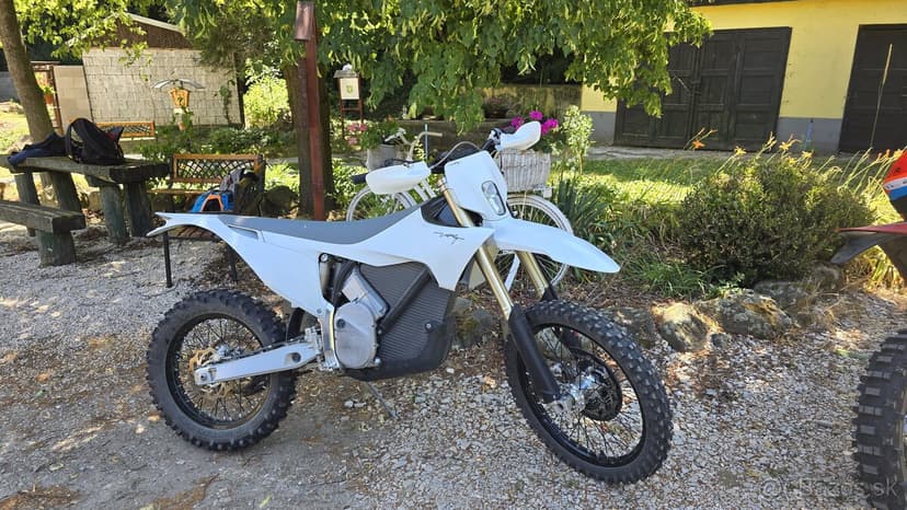 Stark VARG EX enduro homologované s ŠPZ + TP