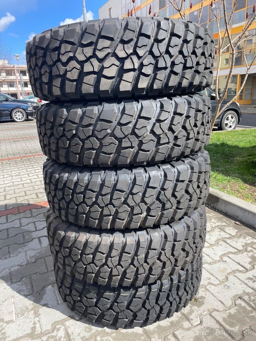 Jeep Wrangler r17 BF Goodrich 255/75 r17