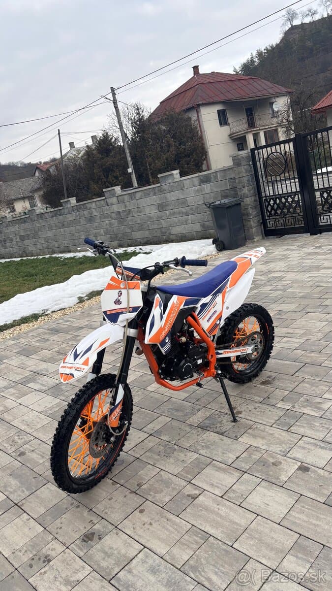 Predám Hurricane 150