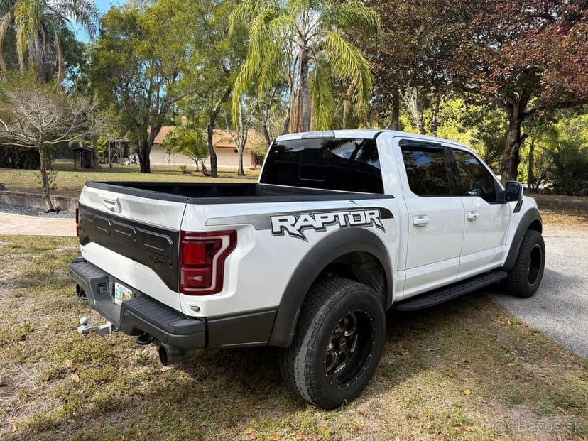 Predám Ford F-150 Raptor