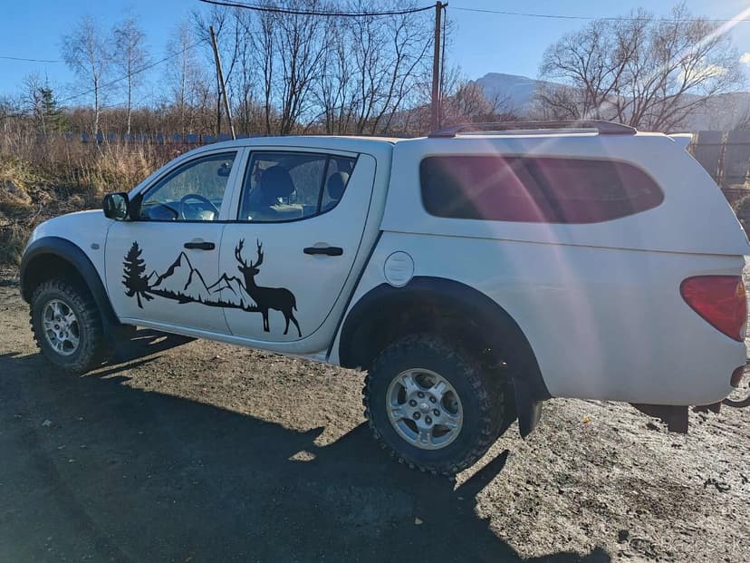 Mitsubishi L 200 2,5 DID