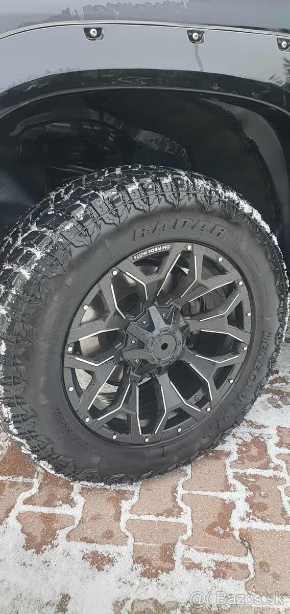 Toyota TUNDRA 5.7 Hemi 8 valec 2020 Full Platinum