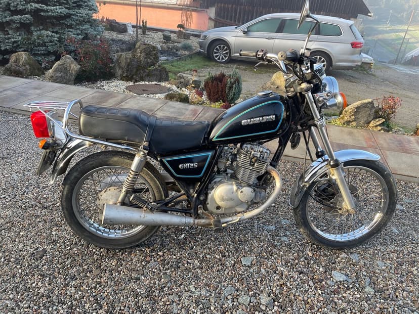 Suzuki gn 125