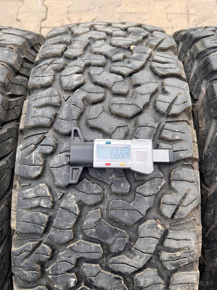 245/65R17 BFGoodrich All-Terrain  t/a zimne