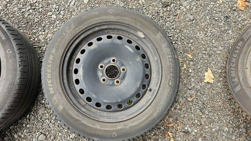 136. sada letní kola 205/55 r16 5x108 Ford