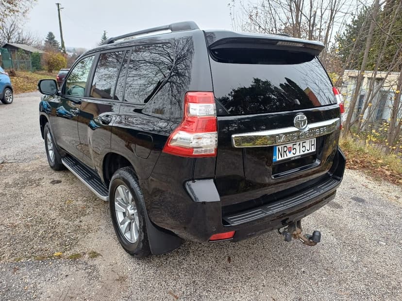 toyota land cruiser benzin