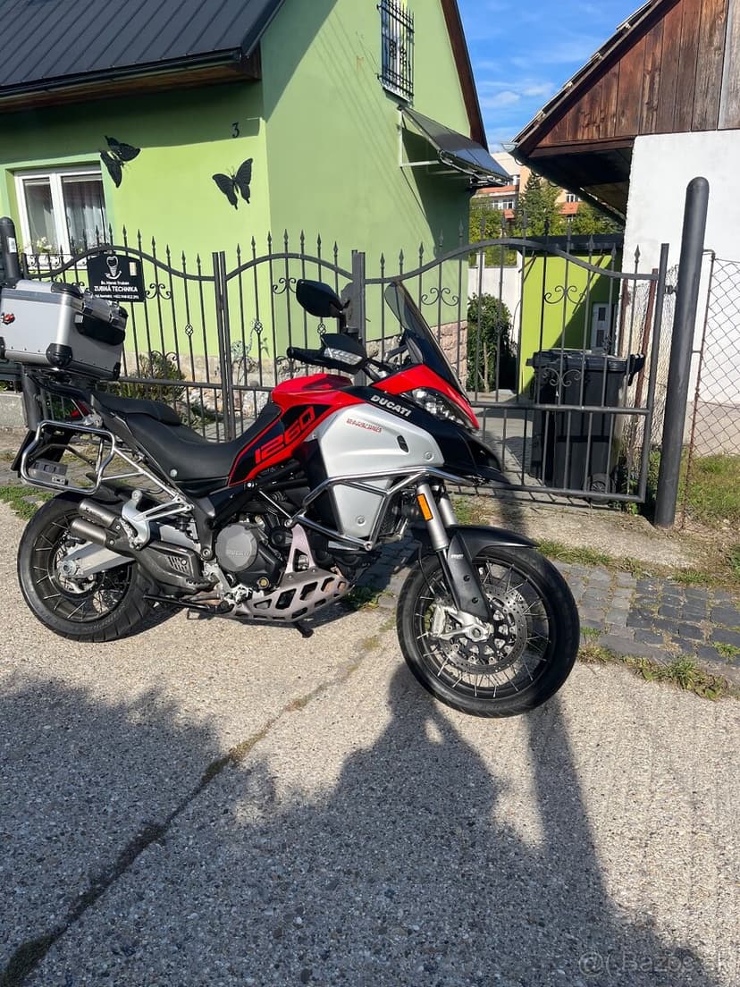 Vymením alebo predám Ducati výfuk akrapovic